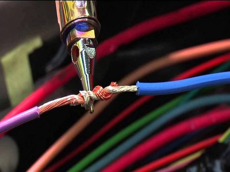 Đấu nối dây điện là gì? Các dụng cụ cần chuẩn bị khi đấu nối dây điện